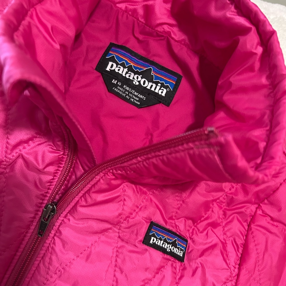 Patagonia Kids size 10 Bright Pink Quilted Puffer Jacket - Picture 2 of 5